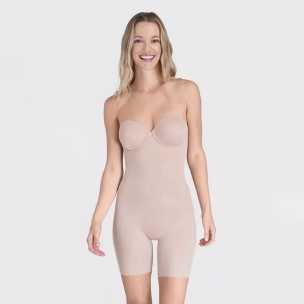 Spanx strapless cupped shopping bodysuit New NWT